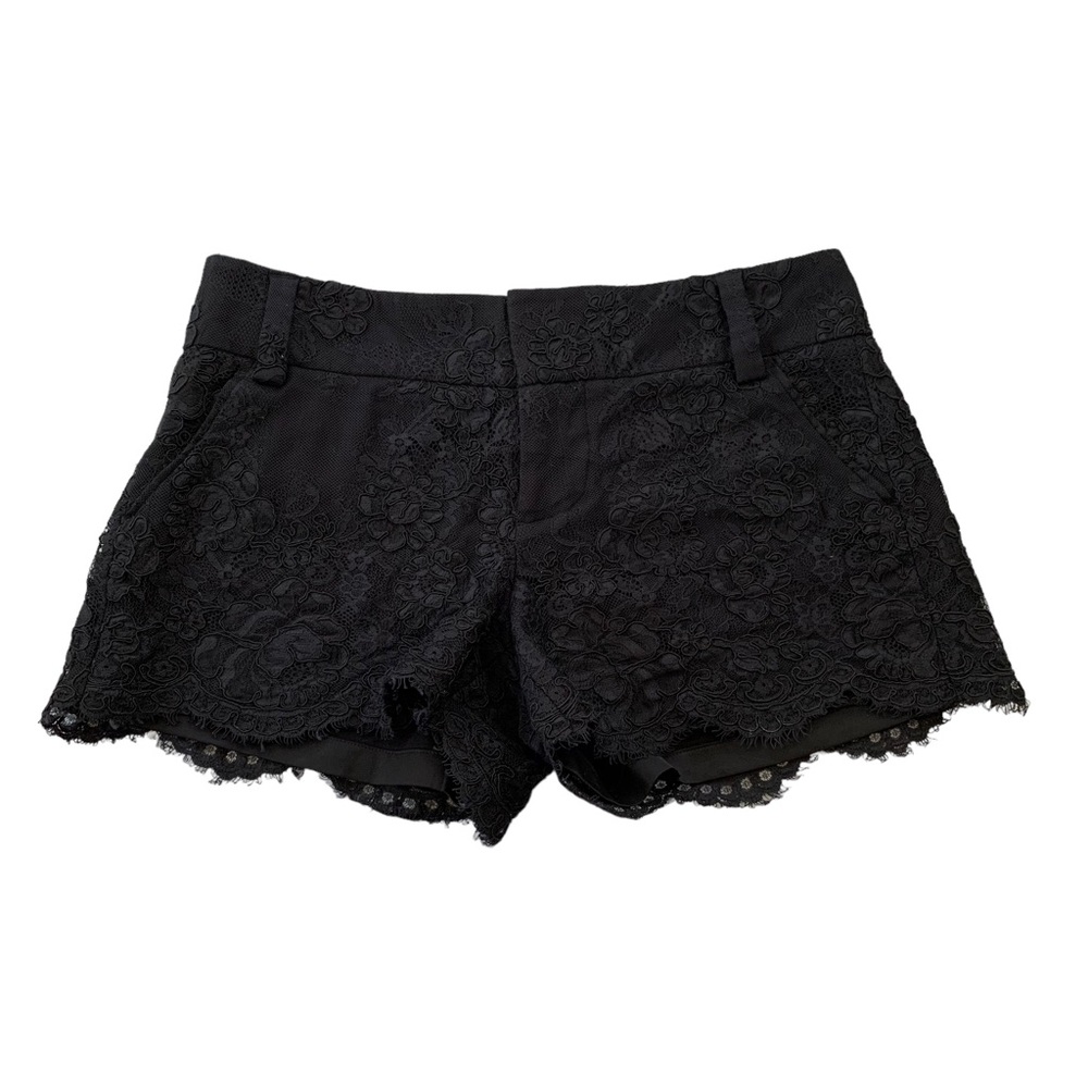 Alice + Olivia Black Lace Scalloped Hem Shorts Size S - Picture 4 of 12